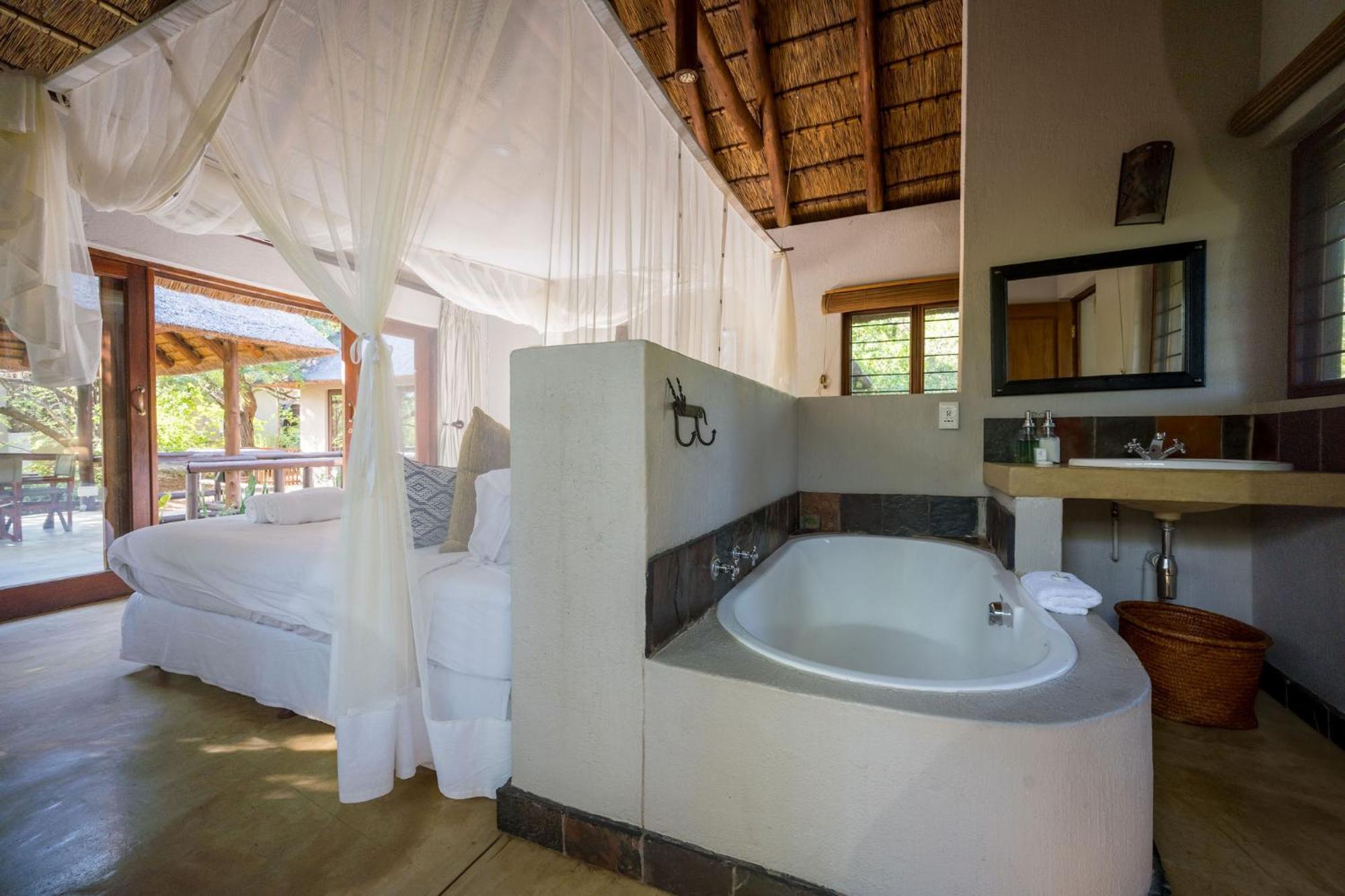 Raptors Lodge Hoedspruit Esterno foto
