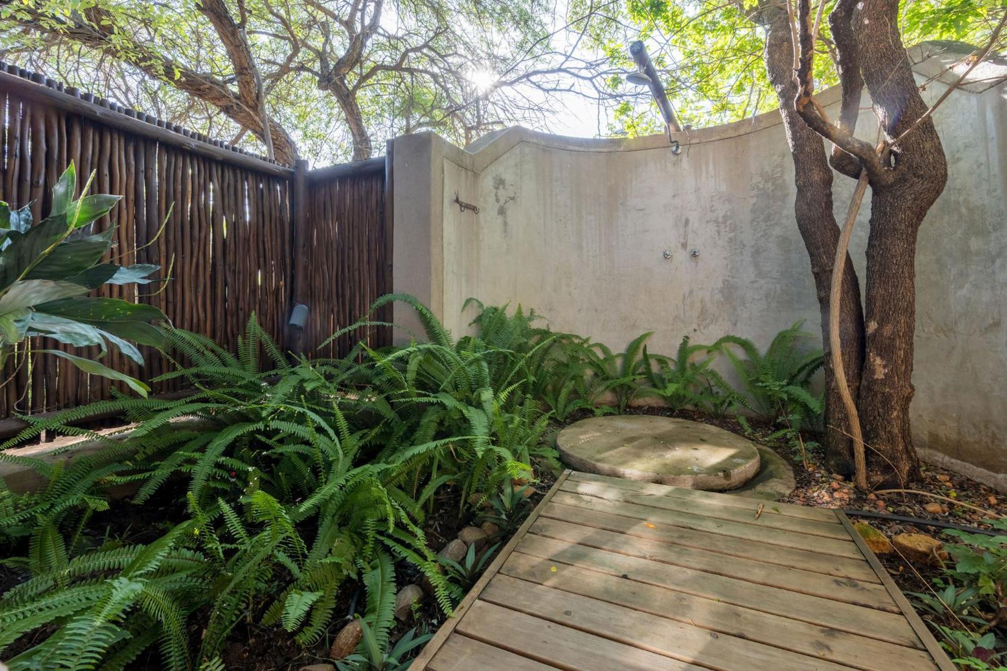 Raptors Lodge Hoedspruit Esterno foto