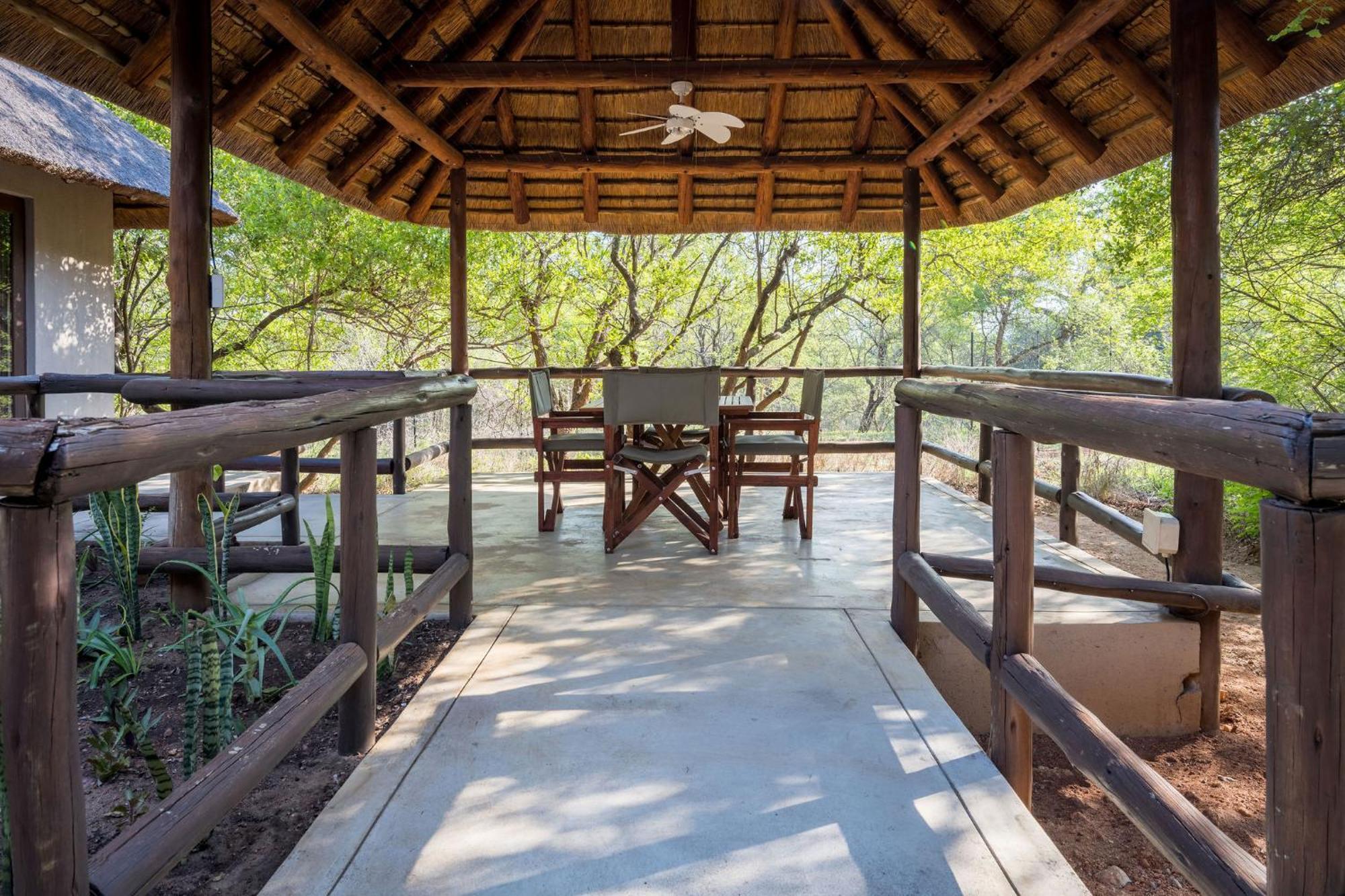 Raptors Lodge Hoedspruit Esterno foto