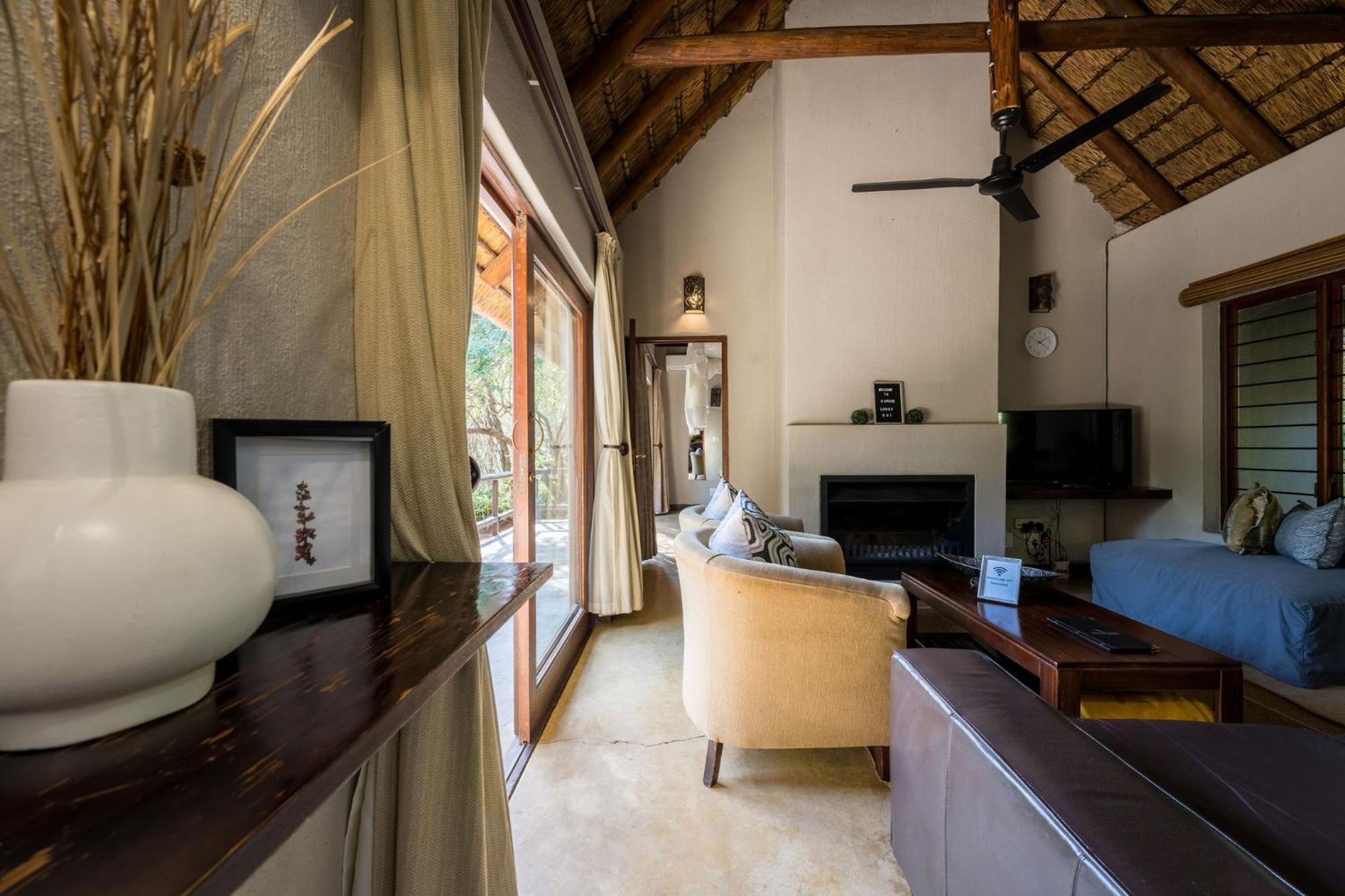 Raptors Lodge Hoedspruit Esterno foto